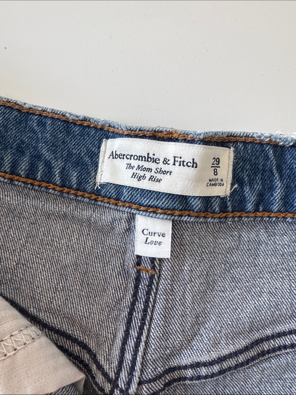 Abercrombie & Fitch The Mom Short High Rise Curve Love - Picture 3 of 4